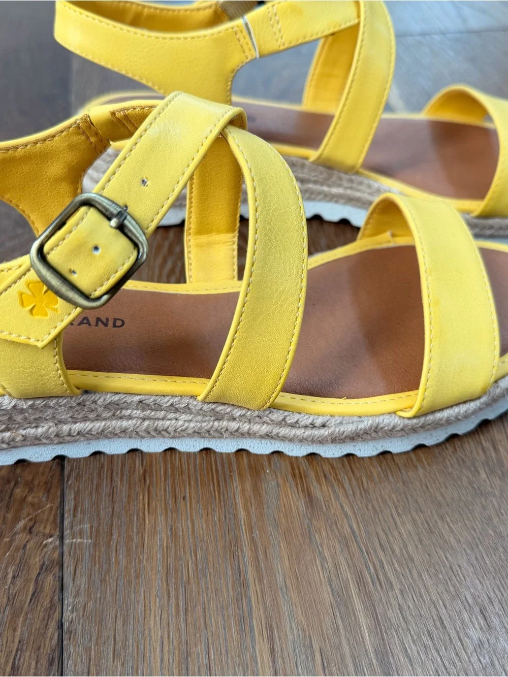 Lucky Brand bright yellow